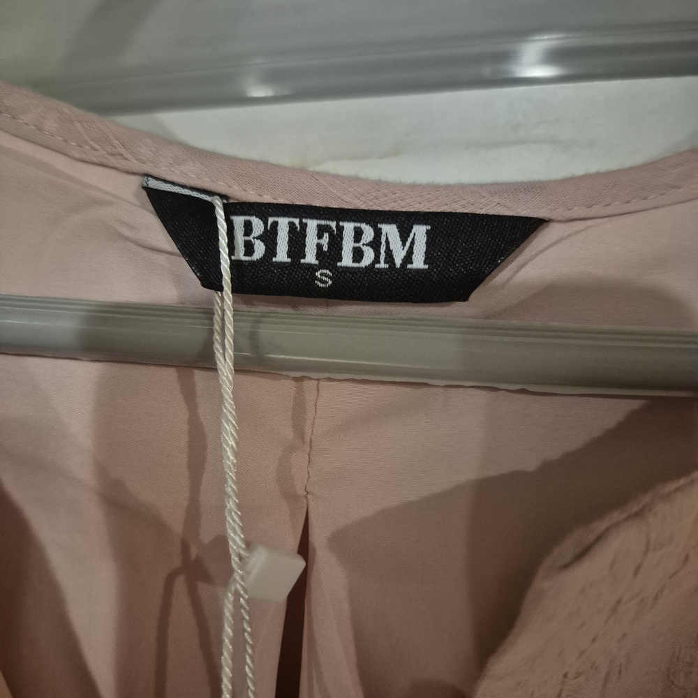 Bohemien Long Sleeve Pink Maxi Dress - Picture 9 of 11